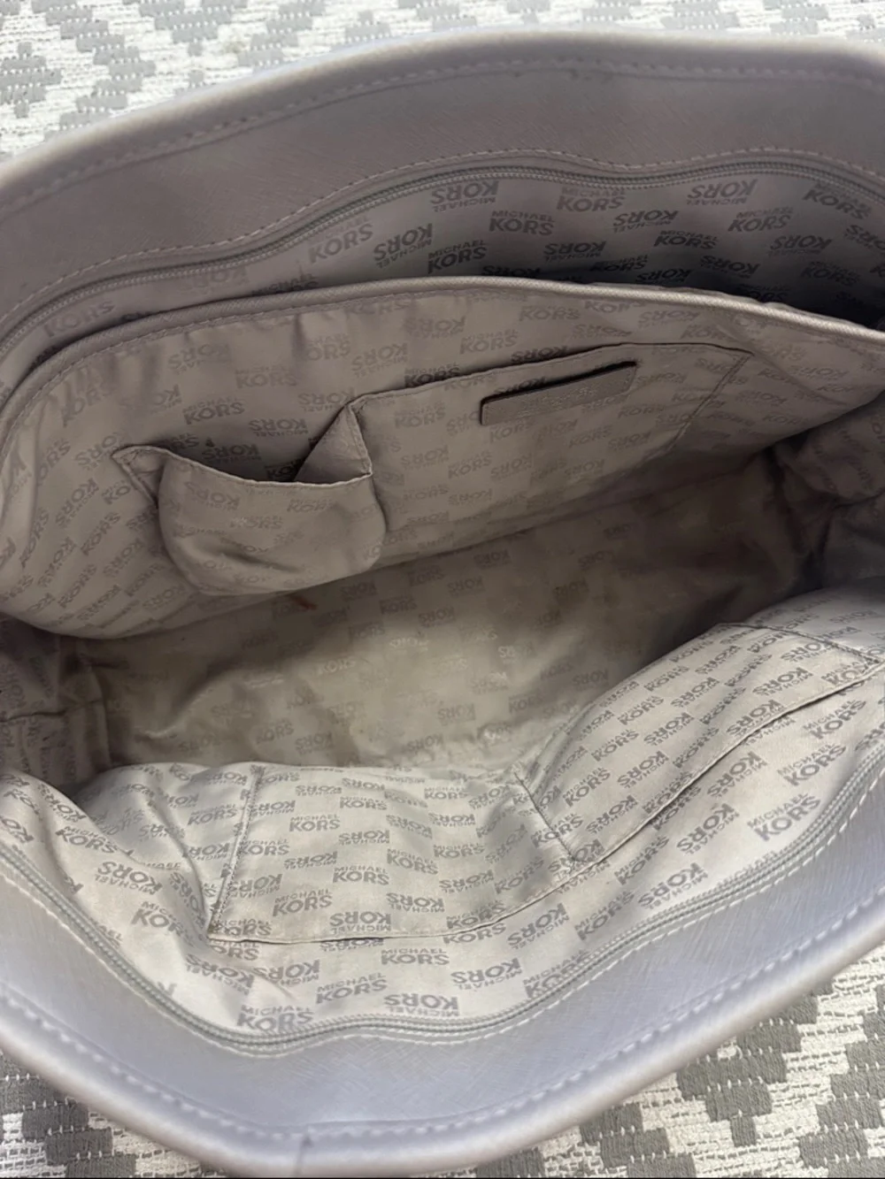 MICHAEL KORS Large Gray Tote Bag Pebbled Leather Silver Hardware